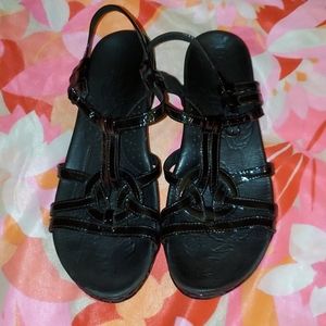 Born Size 8 Patent Leather Sandals